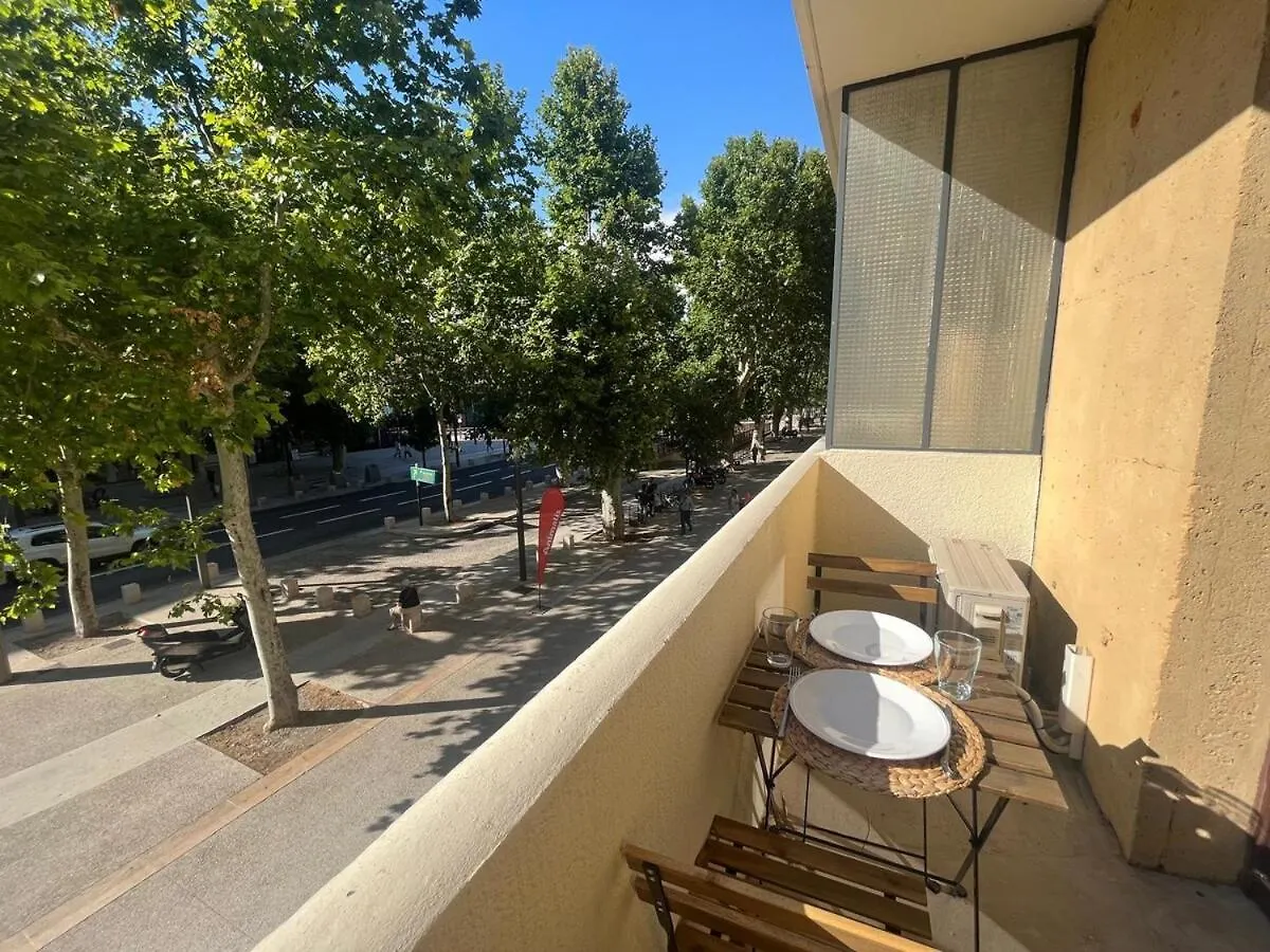 Διαμέρισμα L'Etape Aixoise - Appartement Climatise Terrasse Parking Centre Ville Rotonde Cours Mirabeau Allees Provencales Αιξ-αν-Προβάνς