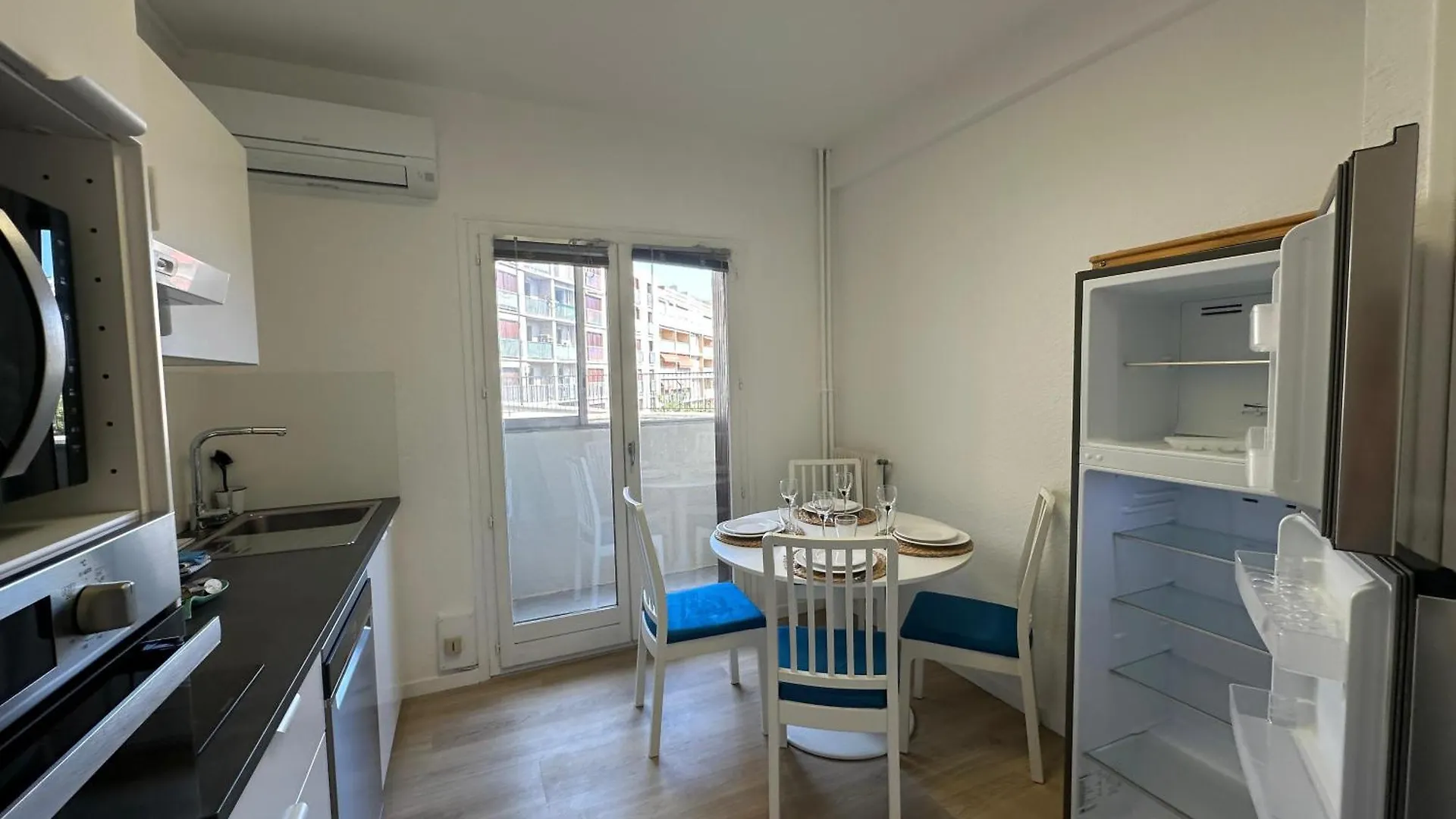 Διαμέρισμα L'Etape Aixoise - Appartement Climatise Terrasse Parking Centre Ville Rotonde Cours Mirabeau Allees Provencales Αιξ-αν-Προβάνς Γαλλία