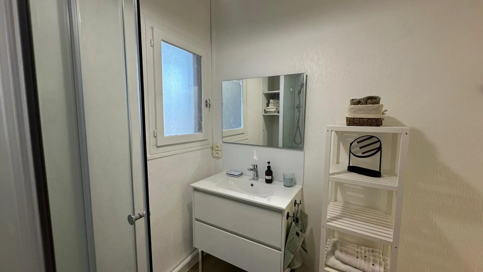 L'Etape Aixoise - Appartement Climatise Terrasse Parking Centre Ville Rotonde Cours Mirabeau Allees Provencales Αιξ-αν-Προβάνς